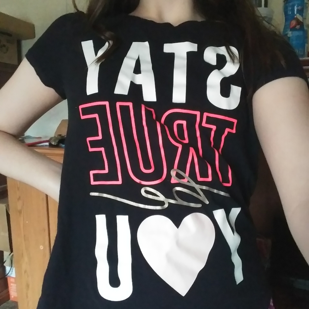 A stay true be you shirt for children